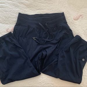 Lululemon cropped joggers 21” - Inkwell